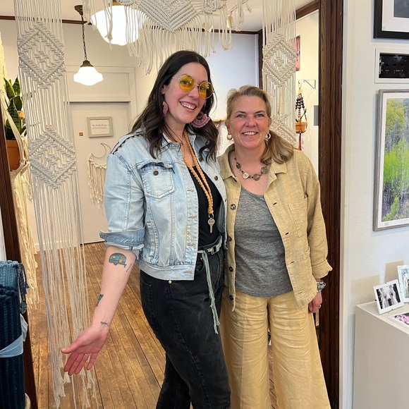 Meet your Posher, Kristina - Picture 4 of 5